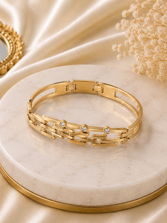 Gold Crystal Link Bangle