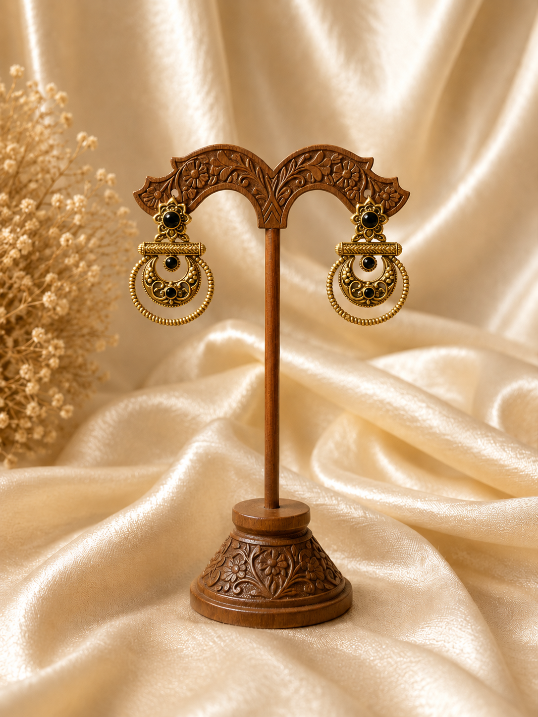 Antique Black Stone Circular Drop Earrings