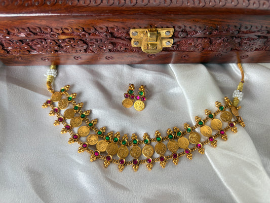 Lakshmi Kasu Kemp Choker Necklace